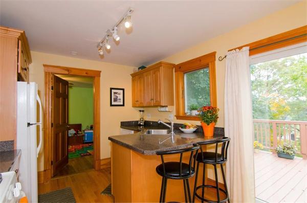 29 Lookout Road Medford, MA 02155 - Photo 6 of 26