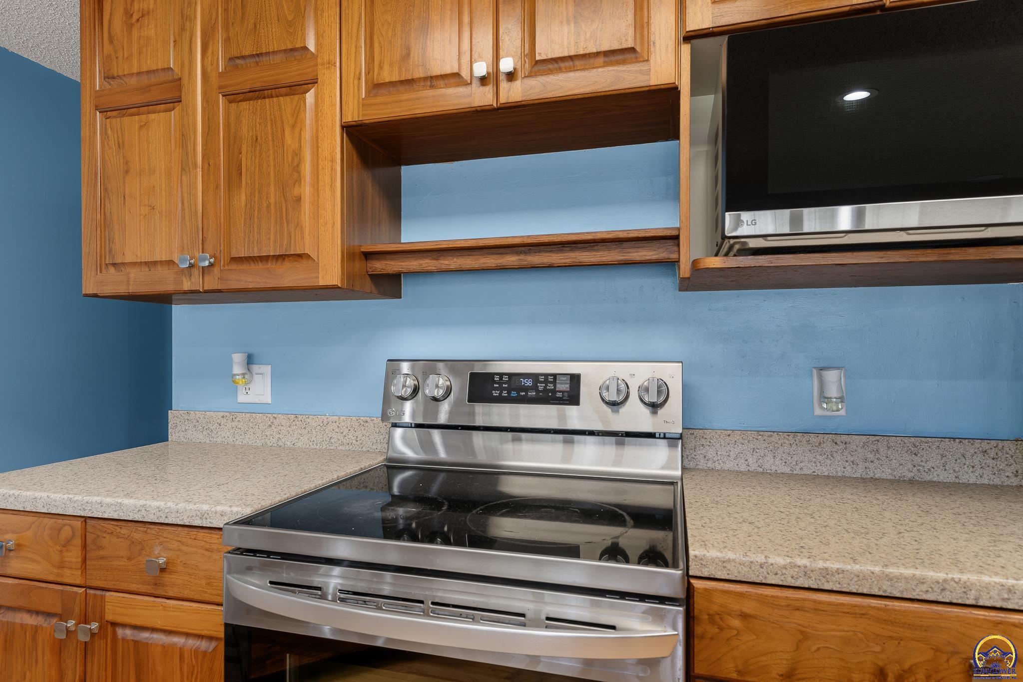 3434 Southeast Shawnee Heights Road Tecumseh, KS 66542 - Photo 20 of 67
