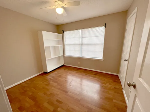 $1,695 | 2703 Thomas Avenue, Pasadena, TX 77506