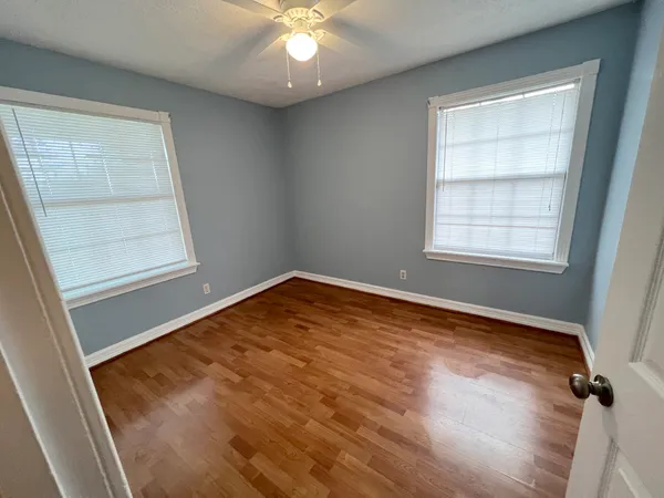 $1,695 | 2703 Thomas Avenue, Pasadena, TX 77506