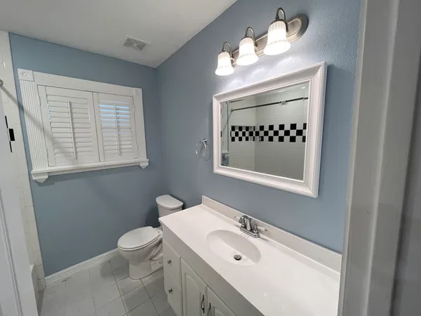 $1,695 | 2703 Thomas Avenue, Pasadena, TX 77506