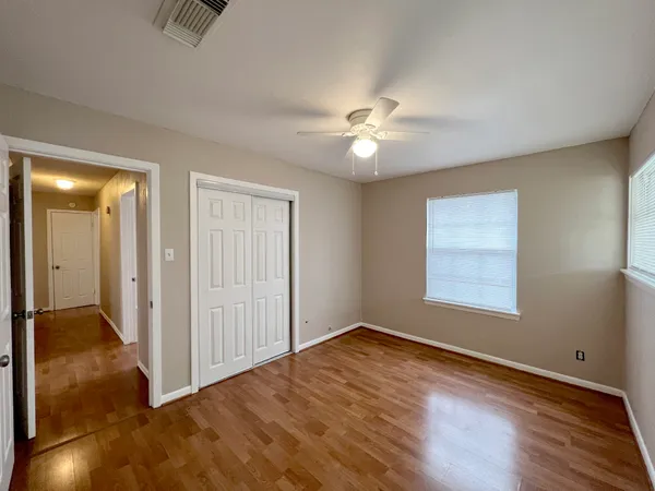 $1,695 | 2703 Thomas Avenue, Pasadena, TX 77506