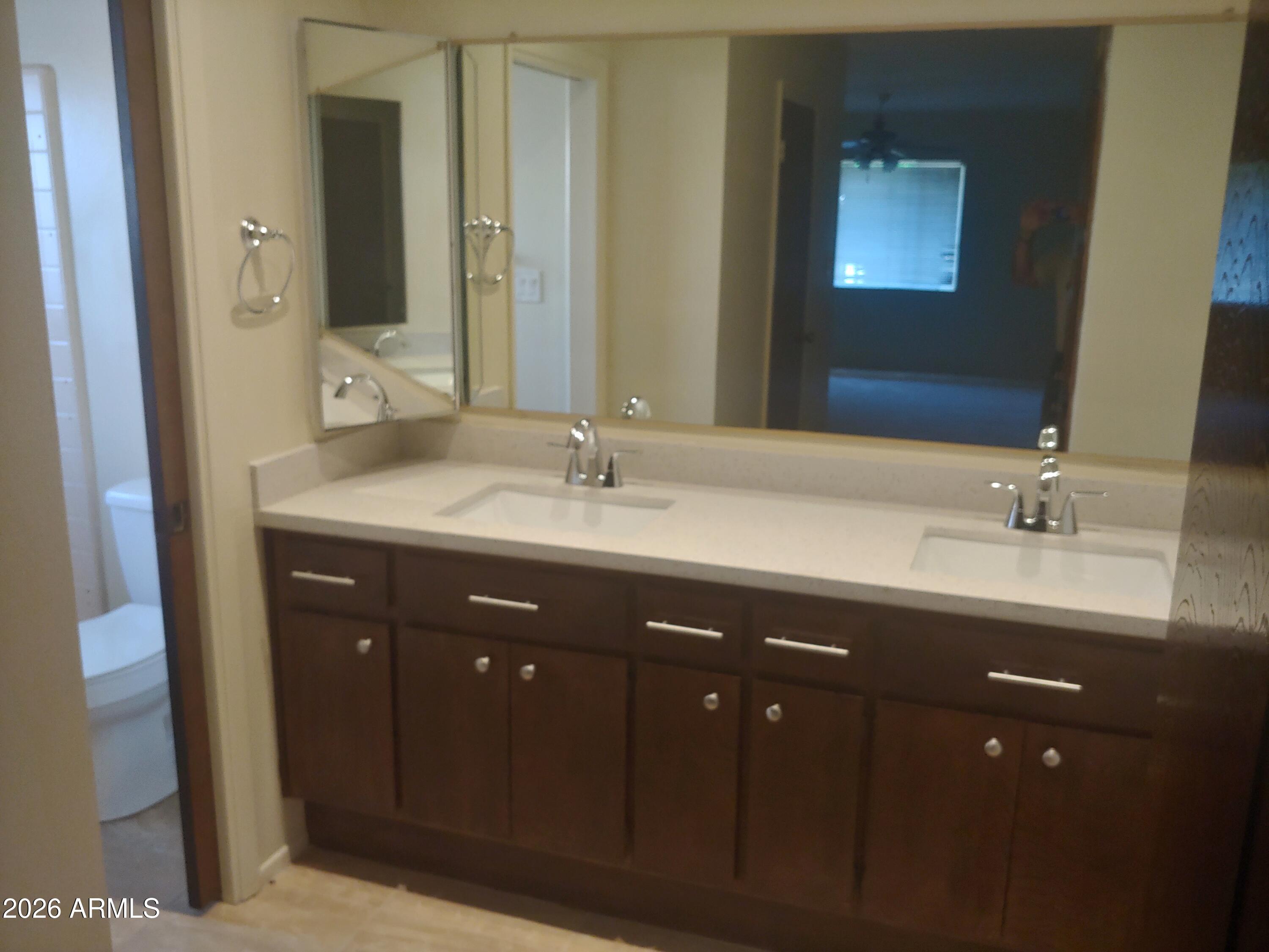 3429 East Cochise Road Phoenix, AZ 85028 - Photo 6 of 12 Master Bath