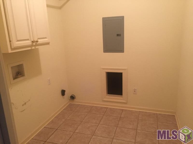 6071 Wicker Ridge Court Slaughter, LA 70777 - Photo 7 of 15 Laundryroom