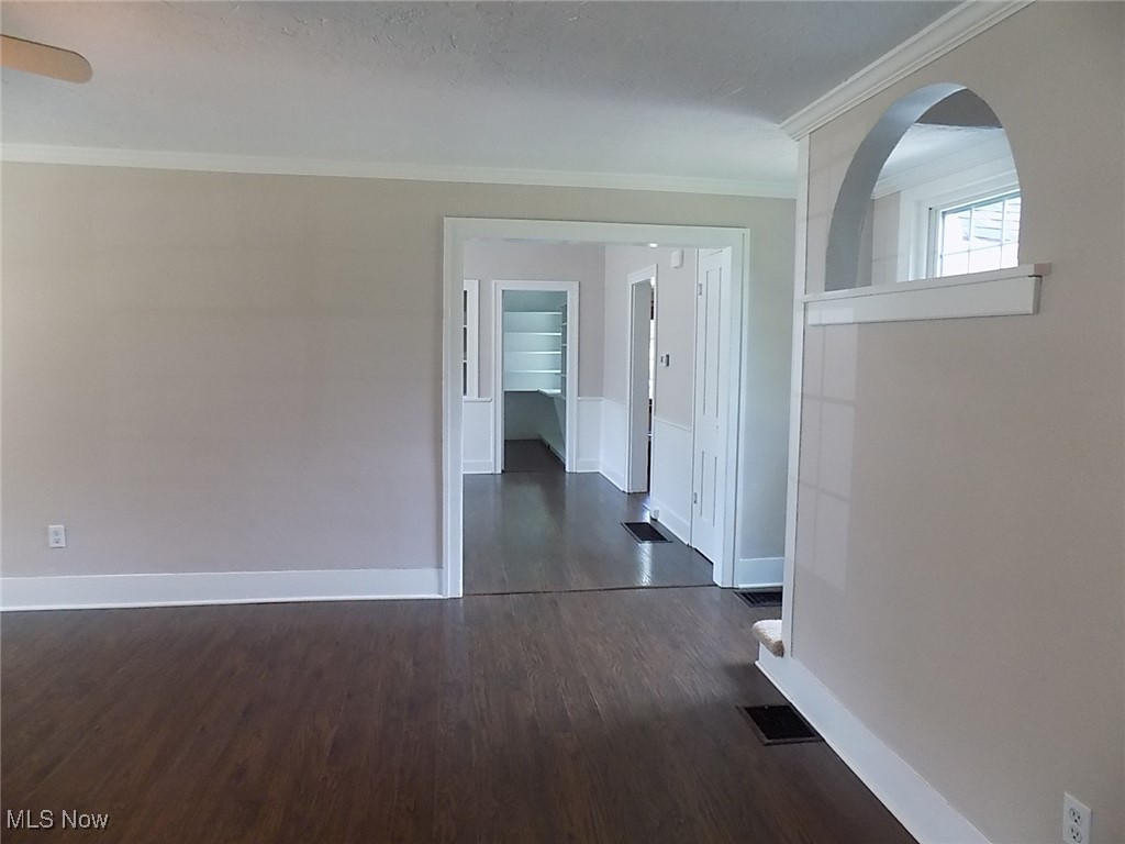 14174 Drake Road Strongsville, OH 44136 - Photo 24 of 46 Living Room 3