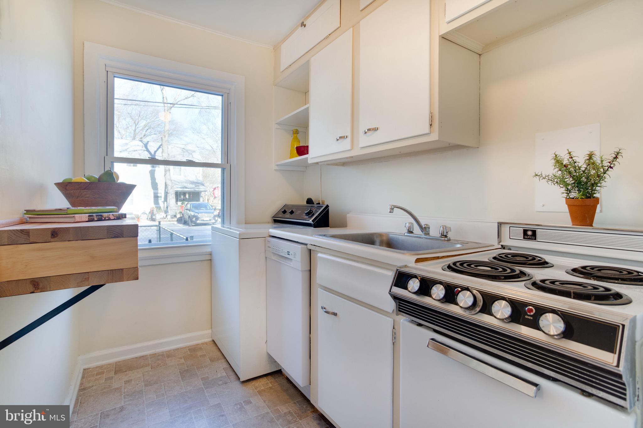 11 Laurel Hill Road Greenbelt, MD 20770 - Photo 12 of 25