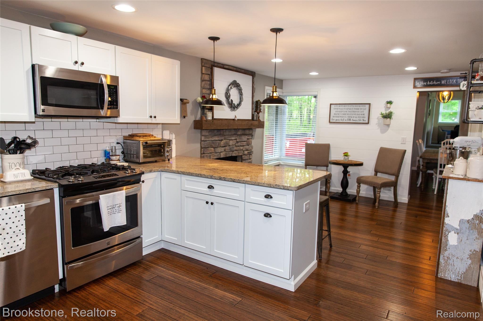 4592 Genesee Road Lapeer, MI 48446 - Photo 8 of 55 4592 Genesee edits-24.jpg