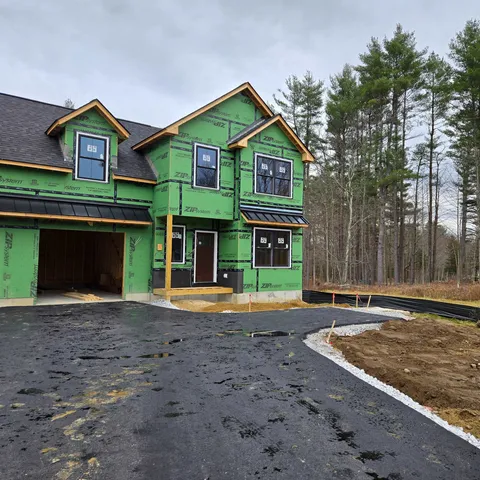 $650,000 | 669 High Street, Candia, NH 03034