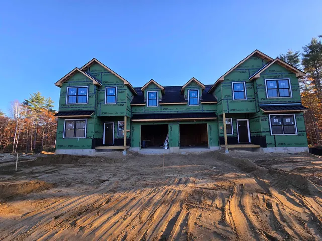 $650,000 | 669 High Street, Candia, NH 03034