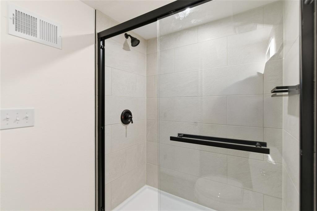 5320 Blossom Road Pittsburgh, PA 15236 - Photo 34 of 50 Gallery Image 34