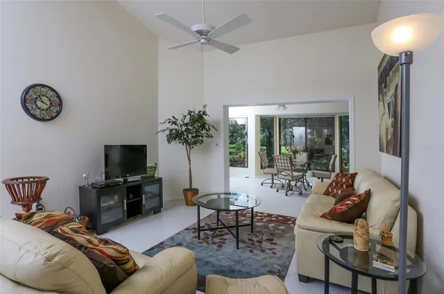 $2,105 | 226 Southampton Lane, Unit 257, Venice, FL 34293