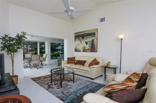 $2,105 | 226 Southampton Lane, Unit 257, Venice, FL 34293