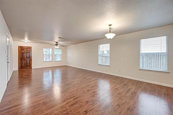 $2,000 | 7910 Raven Creek Lane, Cypress, TX 77433