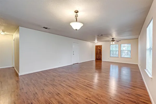 $2,000 | 7910 Raven Creek Lane, Cypress, TX 77433