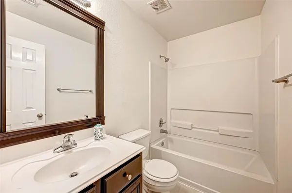 $2,000 | 7910 Raven Creek Lane, Cypress, TX 77433