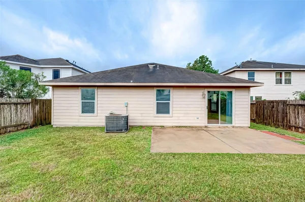 $2,000 | 7910 Raven Creek Lane, Cypress, TX 77433