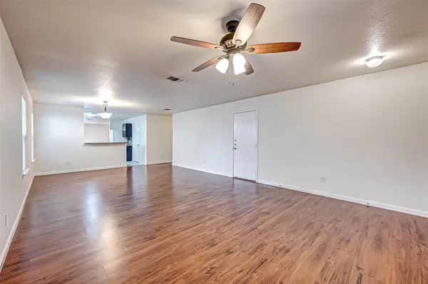 $2,000 | 7910 Raven Creek Lane, Cypress, TX 77433