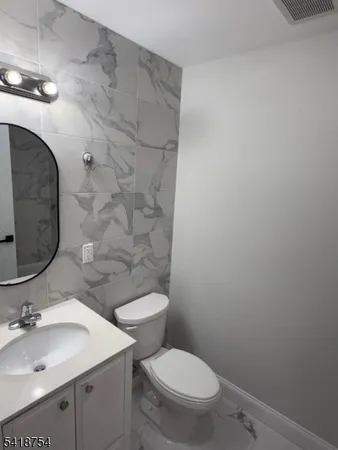 $2,650 | 214 South 10th Street, Newark, NJ 07103