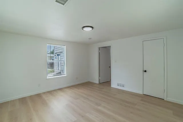 $2,500 | 1208 Dan Gould Drive, Arlington, TX 76001