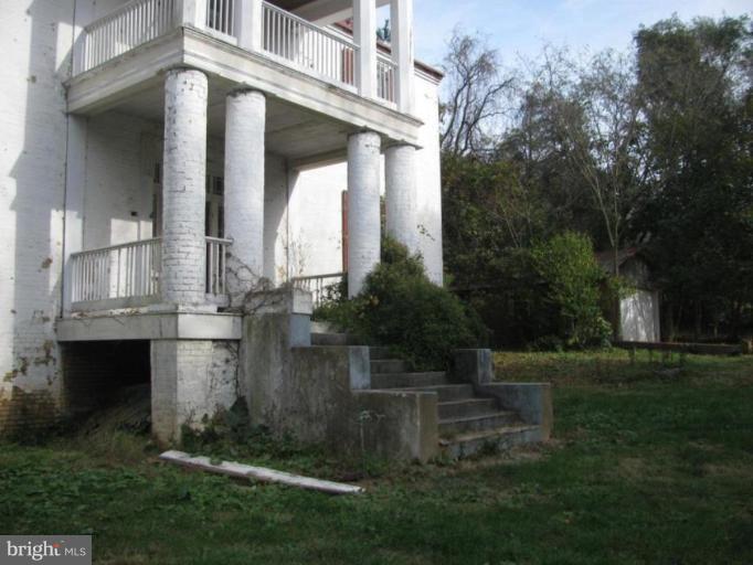 3471 Remount Road Front Royal, VA 22630 - Photo 21 of 30 Porch
