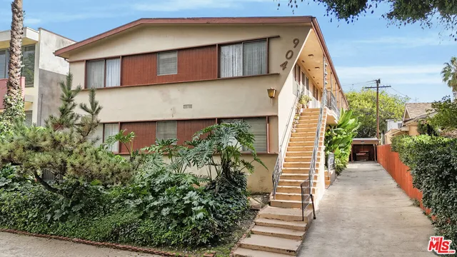 $2,150,000 | 904 North Spaulding Avenue, West Hollywood, CA 90046