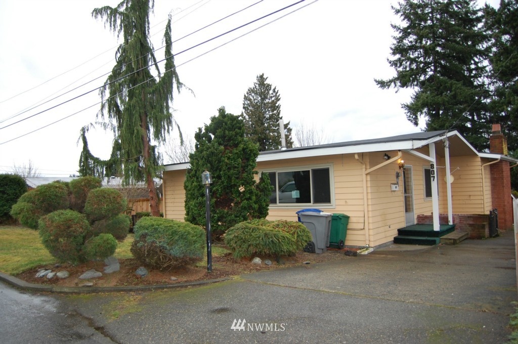 807 Camas Avenue Northeast Renton, WA 98056 - Photo 1 of 1