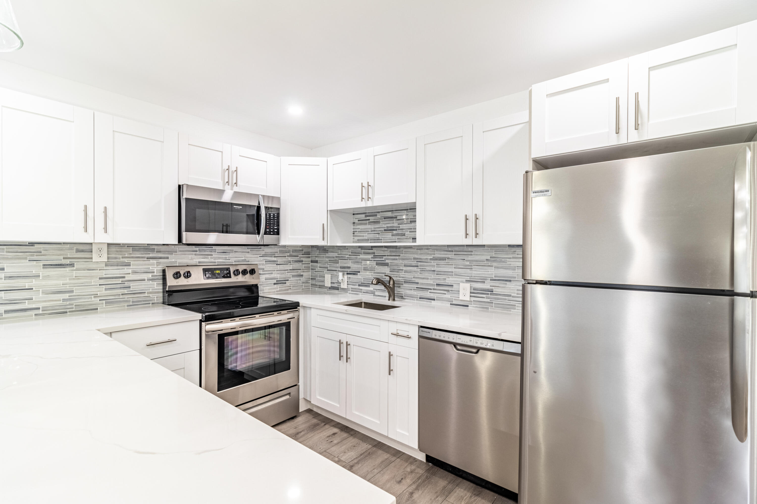 185 Mansfield F Boca Raton, FL 33434 - Photo 1 of 21 Cozy Kitchen Area