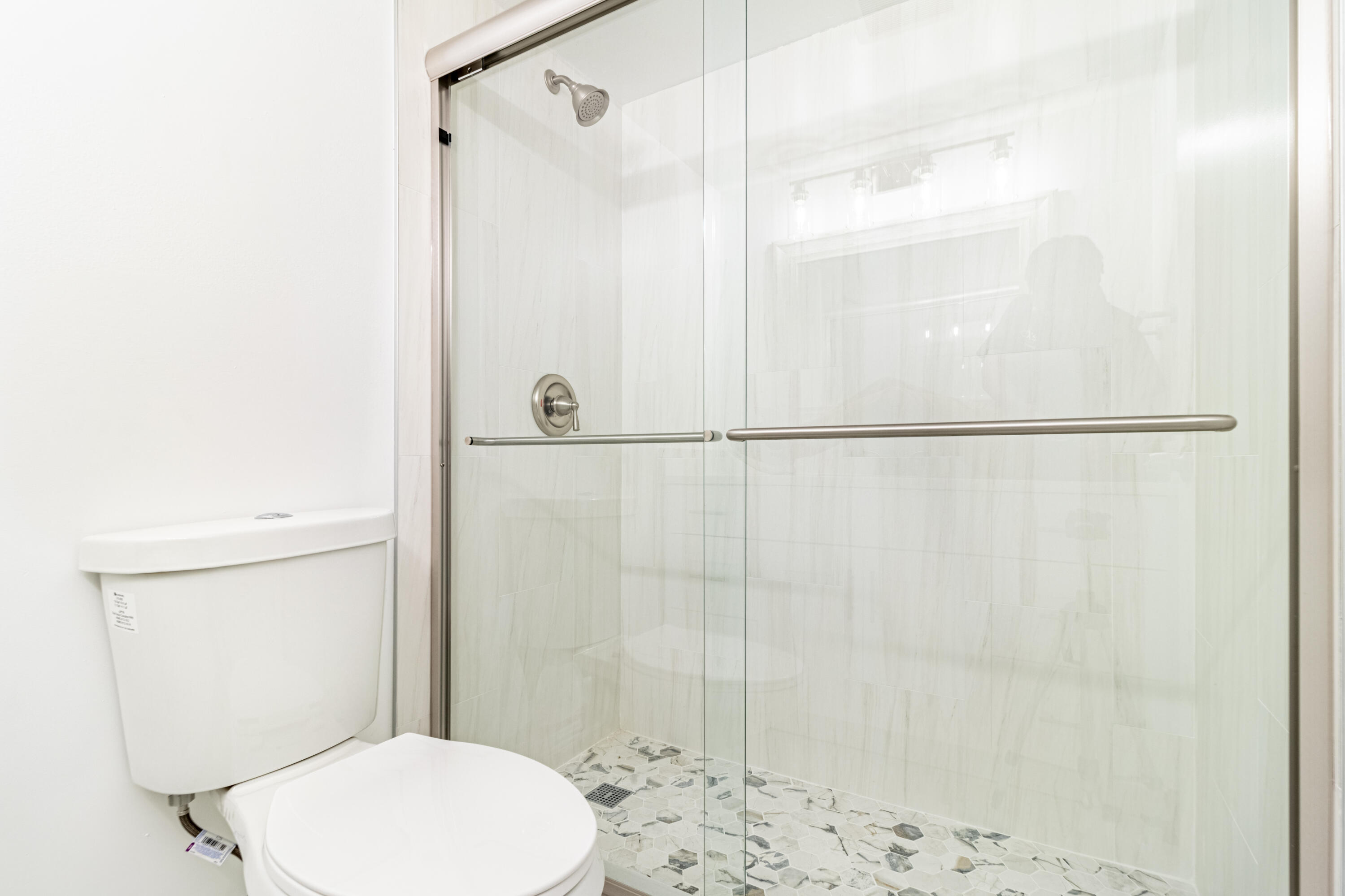 185 Mansfield F Boca Raton, FL 33434 - Photo 13 of 21 Master Bathroom