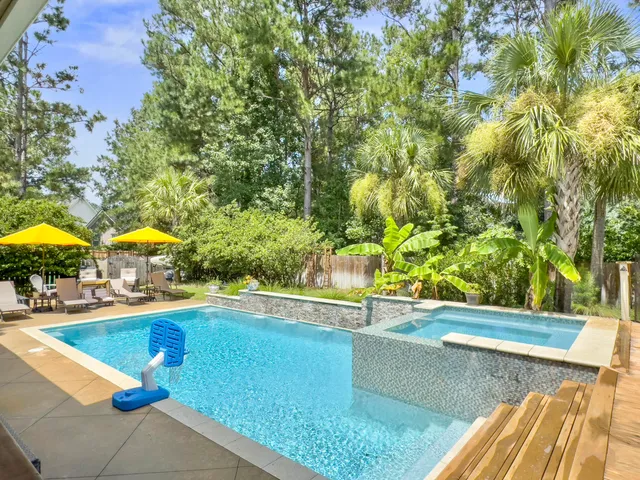 $895,000 | 102 Castle Harbor Drive, Summerville, SC 29483