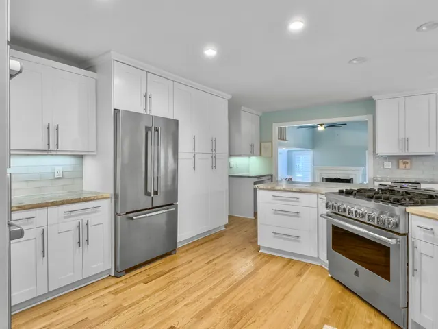 $895,000 | 102 Castle Harbor Drive, Summerville, SC 29483