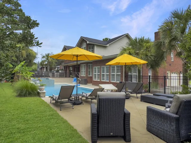 $895,000 | 102 Castle Harbor Drive, Summerville, SC 29483