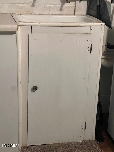 8 Hemlock Street Bristol, TN 37620 - Photo 15 of 26 IMG_5352