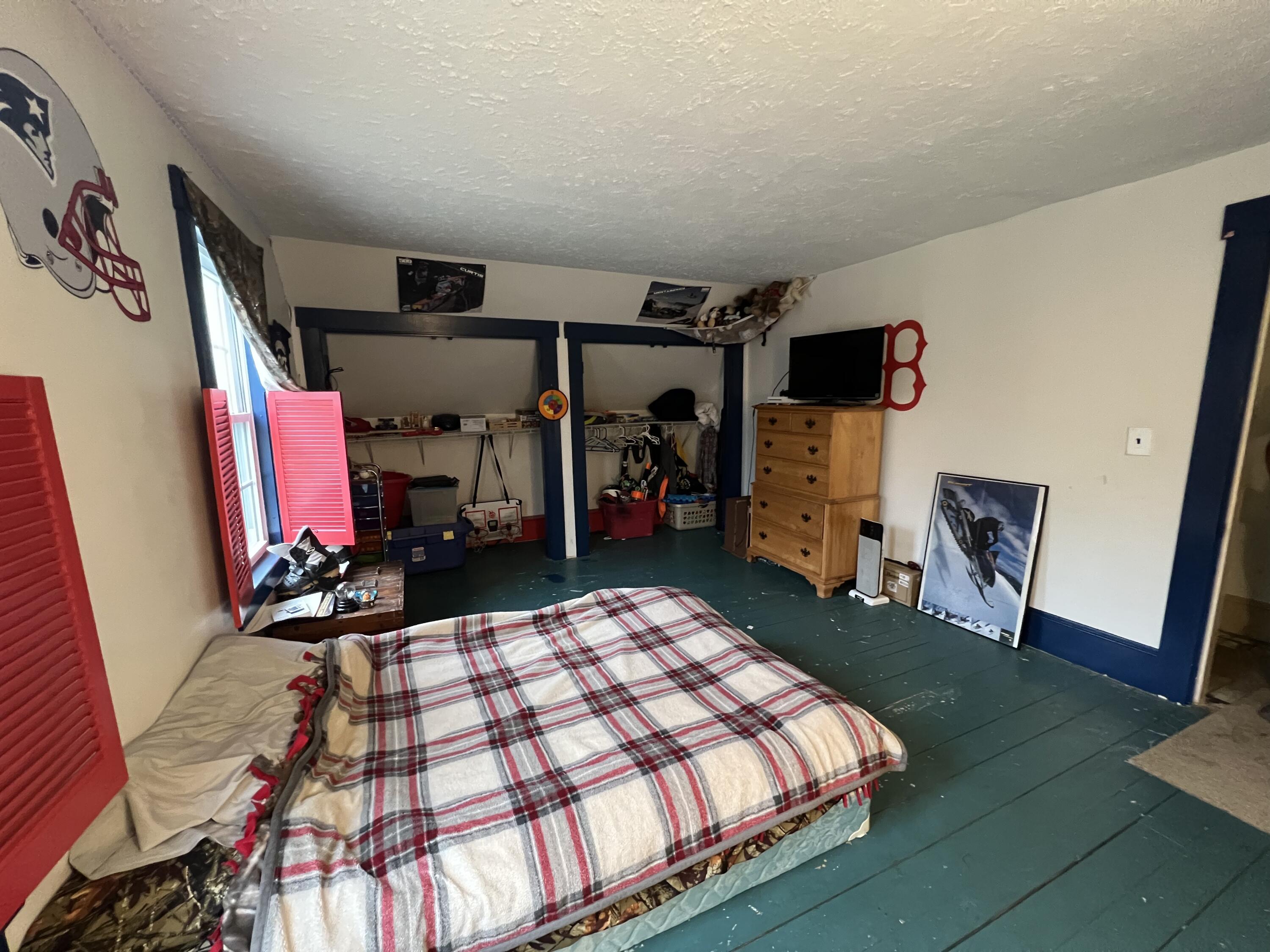 26 Middle Road Oakland, ME 04963 - Photo 59 of 88 59 Bedroom 2