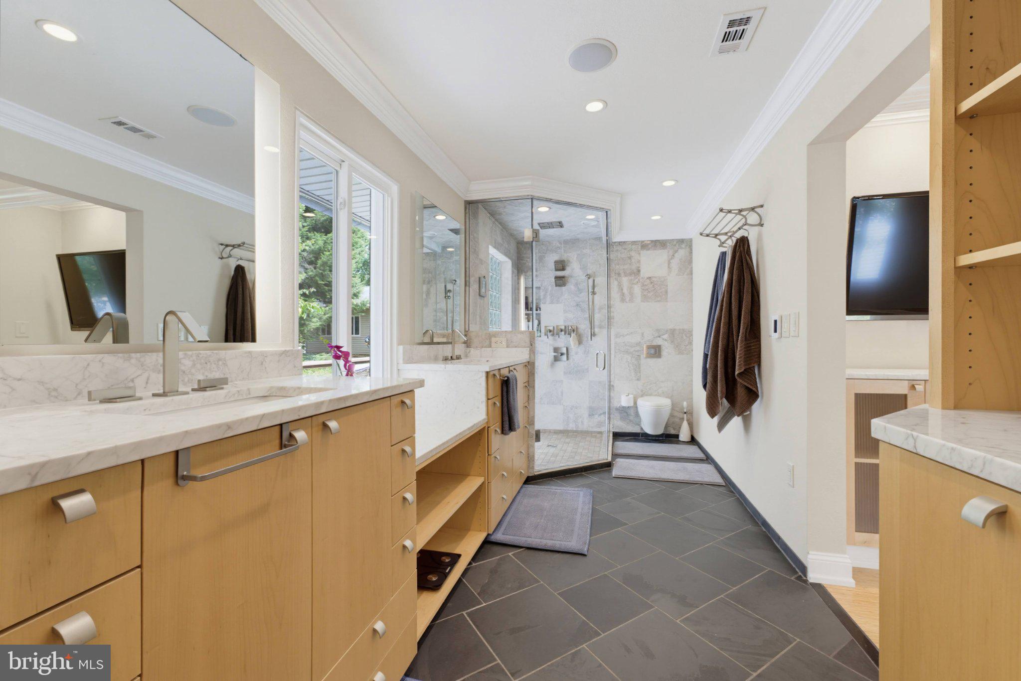 6342 Meriwether Lane Springfield, VA 22150 - Photo 21 of 48 Gallery Image 21
