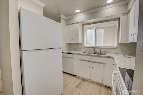 $225,000 | 440 St Helens Avenue, Unit 209, Tacoma, WA 98402