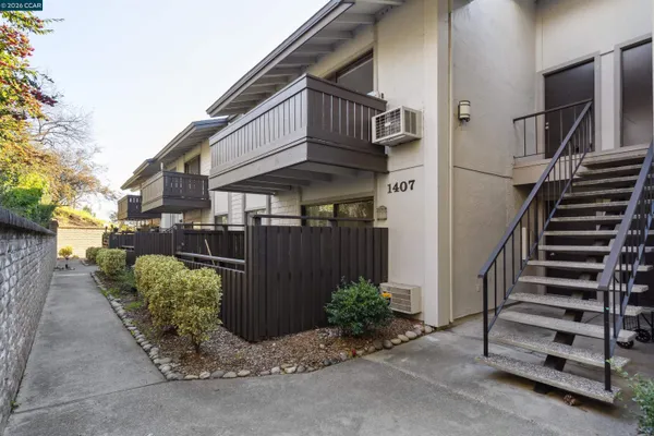 $348,000 | 1407 Marchbanks Drive, Unit 3, Walnut Creek, CA 94598