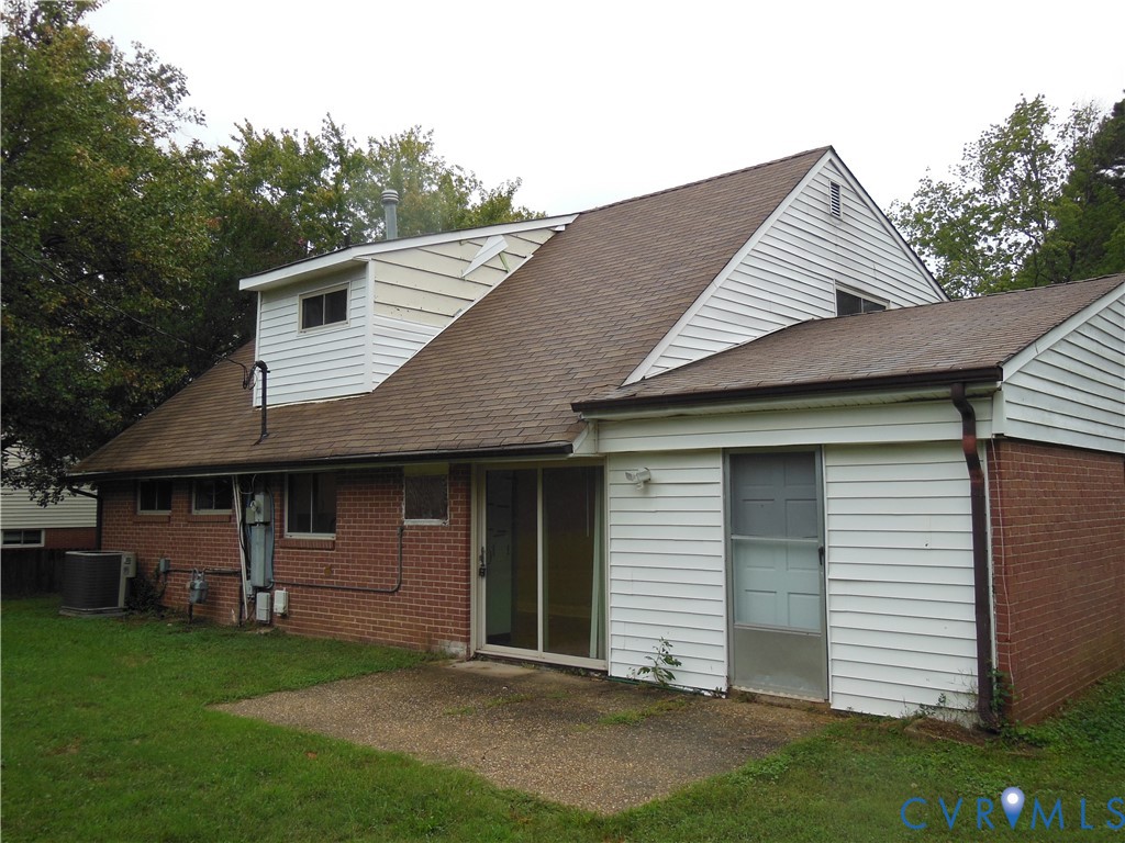 1305 Mormac Road Henrico, VA 23229 - Photo 4 of 25 Rear view with Patio