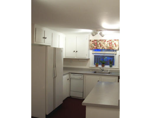 53 Deforest Road Newton, MA 02462 - Photo 6 of 9