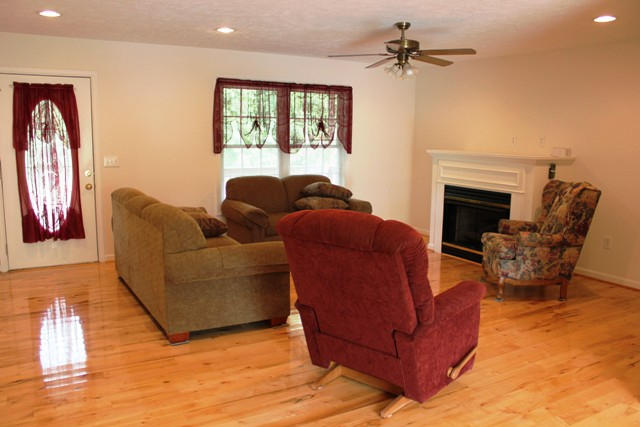 2828 Swelling Road Ferrum, VA 24088 - Photo 11 of 27 Family Room