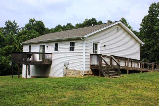 2828 Swelling Road Ferrum, VA 24088 - Photo 4 of 27 Rear of Home