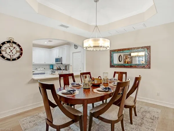$6,500 | 2847 Tiburon Boulevard East, Unit 8101, Naples, FL 34109