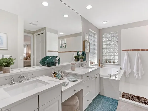 $6,500 | 2847 Tiburon Boulevard East, Unit 8101, Naples, FL 34109