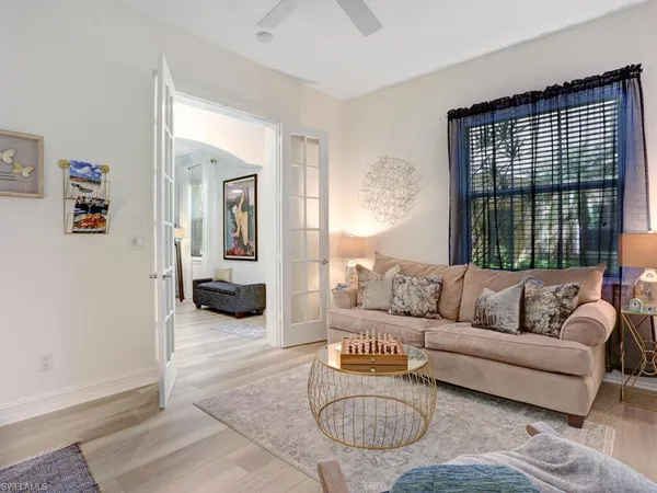 $6,500 | 2847 Tiburon Boulevard East, Unit 8101, Naples, FL 34109