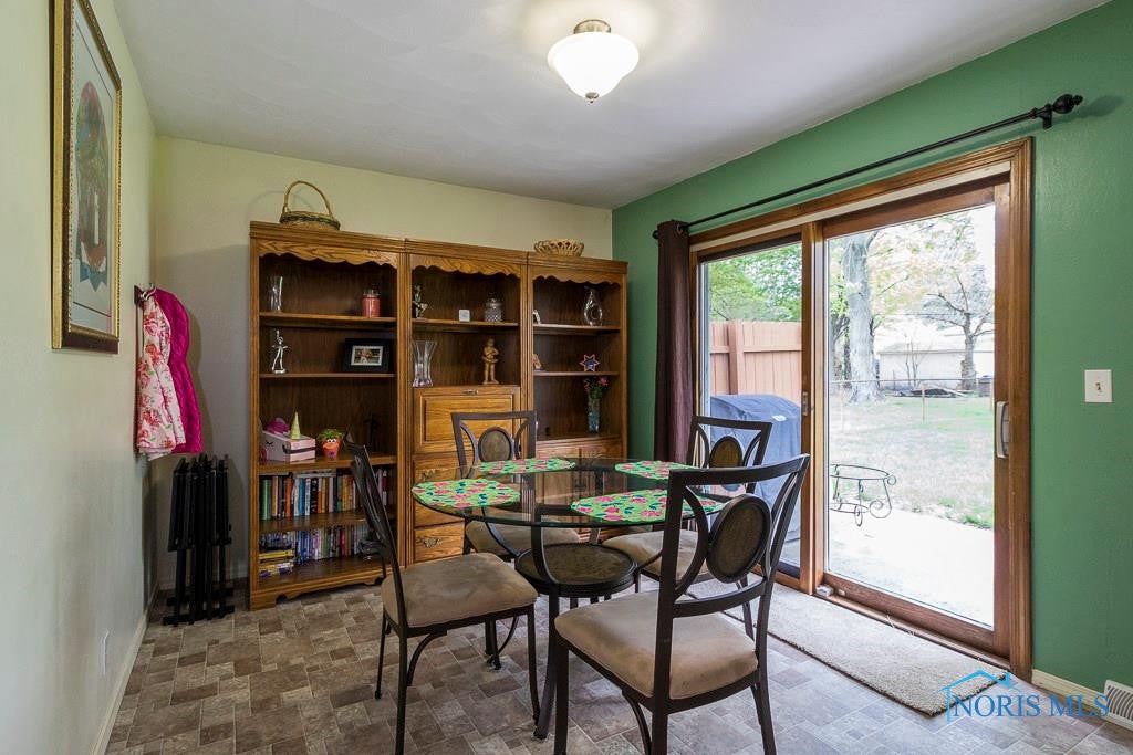 4739 Charlesgate Road Sylvania, OH 43560 - Photo 14 of 29 Gallery Image 14