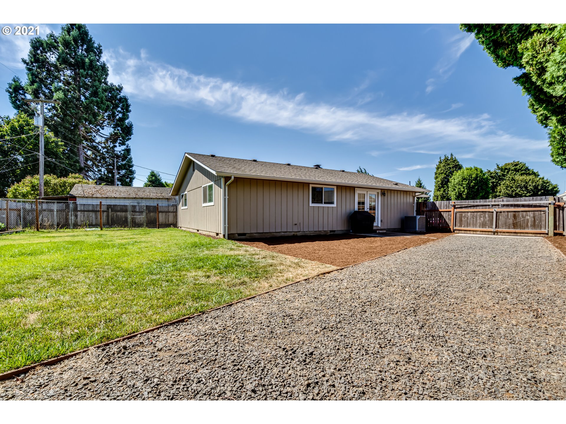 2365 11th Street Springfield, OR 97477 - Photo 14 of 19 Gallery Image 14