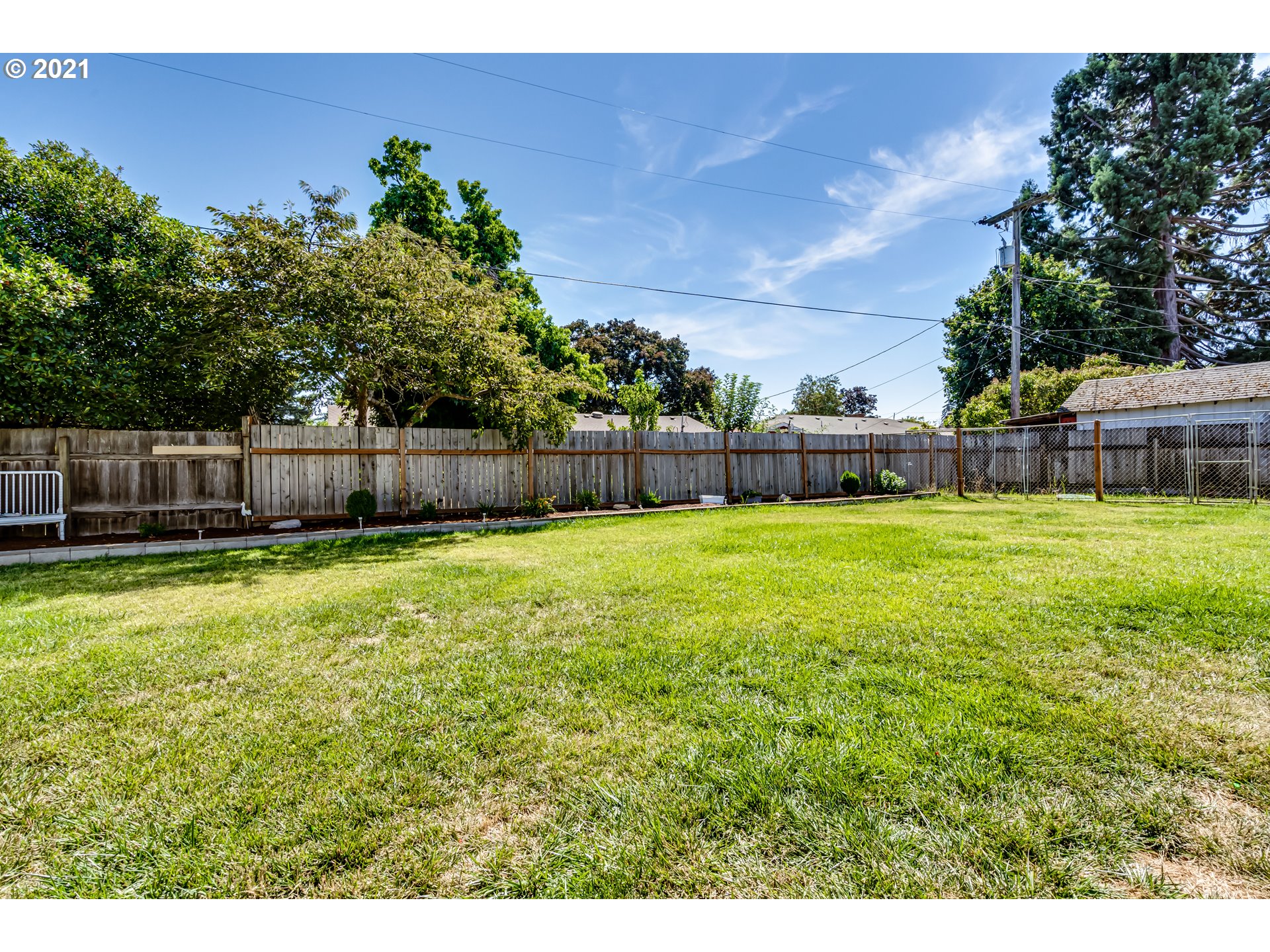 2365 11th Street Springfield, OR 97477 - Photo 15 of 19 Gallery Image 15