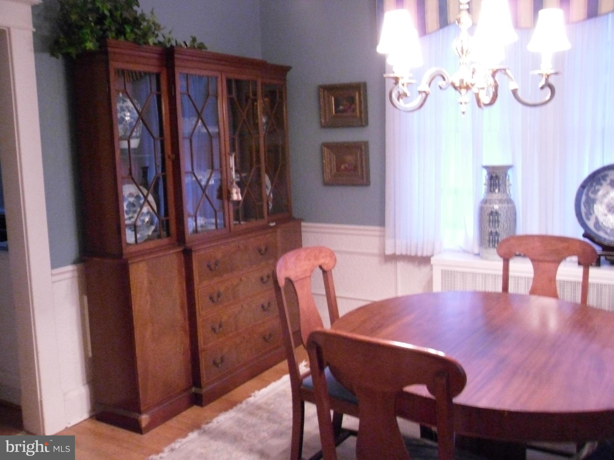 3804 Grantley Road Baltimore, MD 21215 - Photo 12 of 30 Elegant full Dining Room