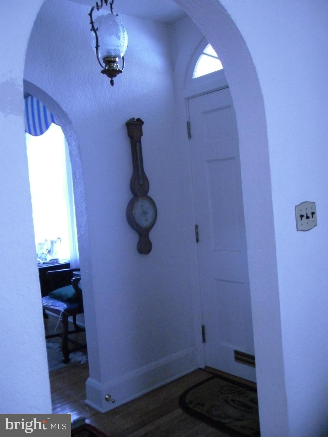 3804 Grantley Road Baltimore, MD 21215 - Photo 4 of 30 IFoyer