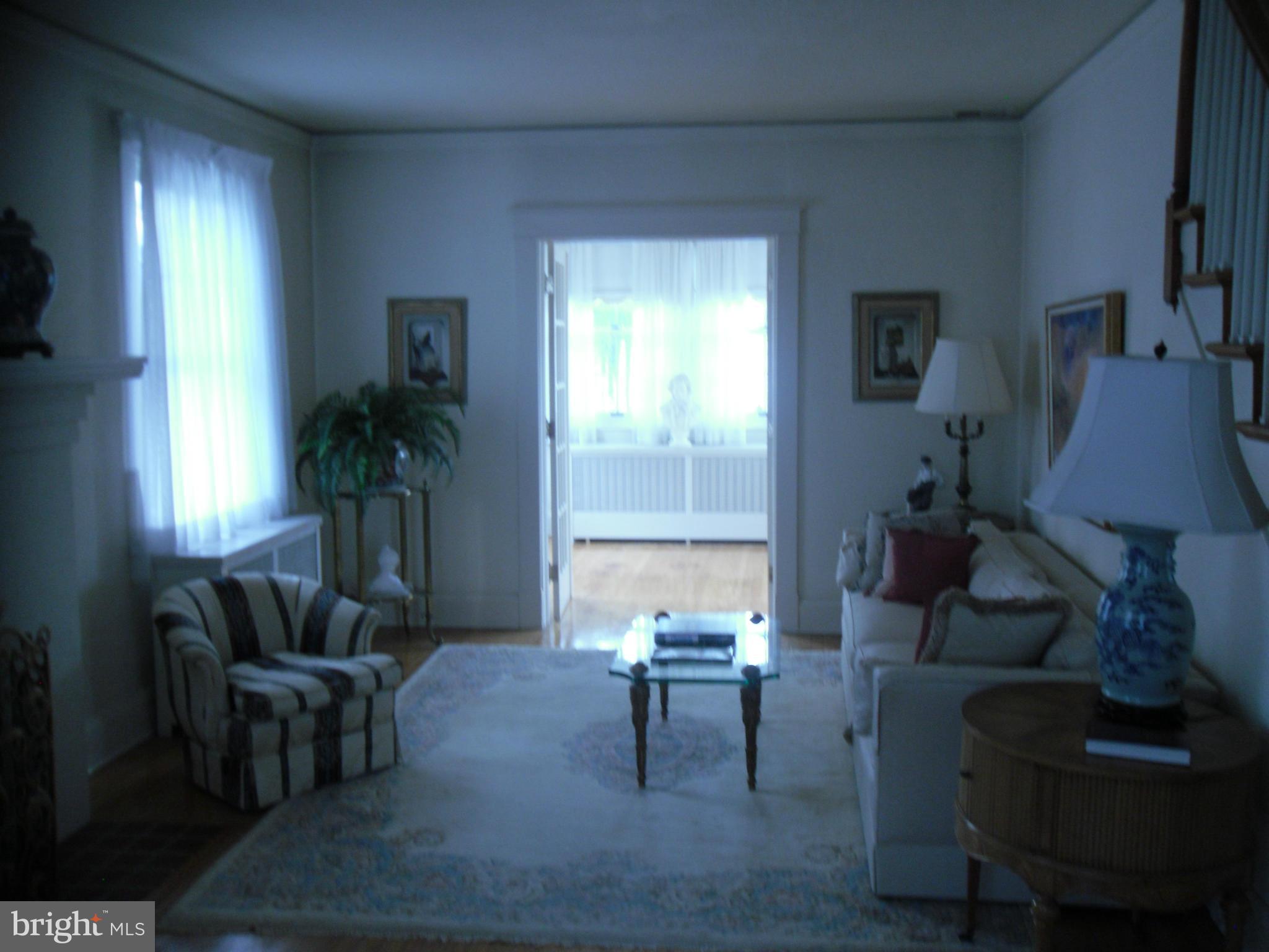 3804 Grantley Road Baltimore, MD 21215 - Photo 8 of 30 Living Room