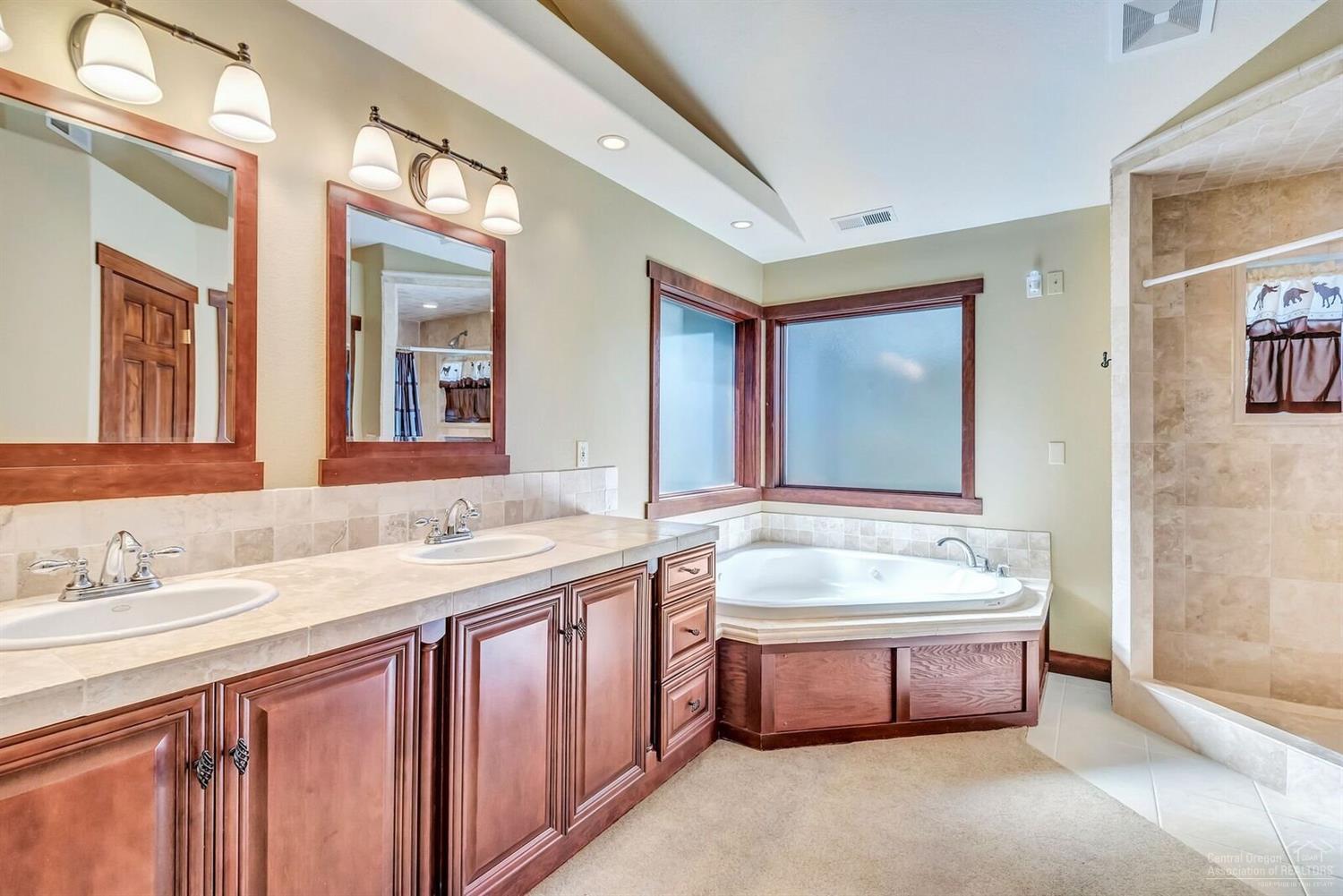 56791 Spring River Loop Bend, OR 97707 - Photo 17 of 25 Additional Photo